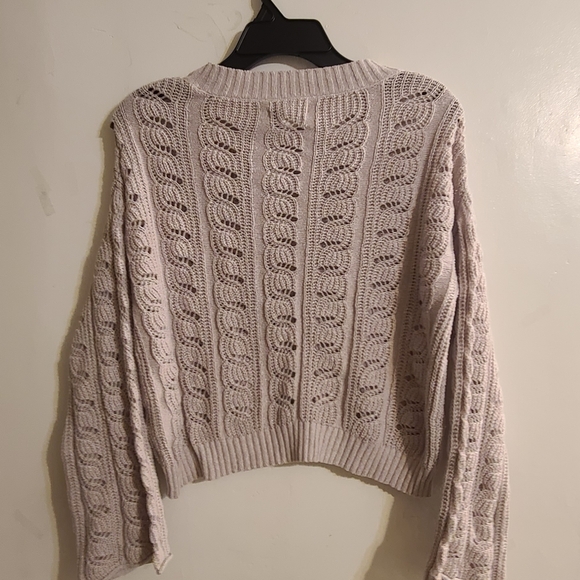 American Eagle Outfitters Women's Cream Sweater - Picture 6 of 6